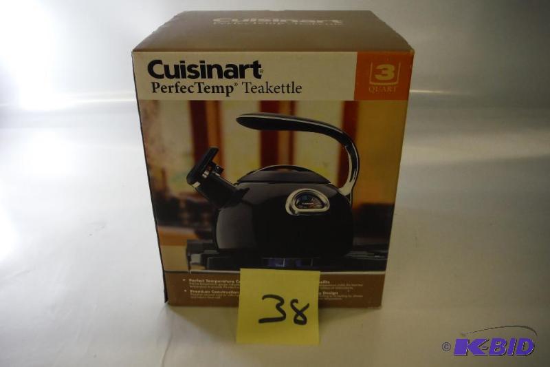 lot 38 image: Cuisinart PTK-330BK PerfecTemp Porcelain Enameled Teakettle, Black