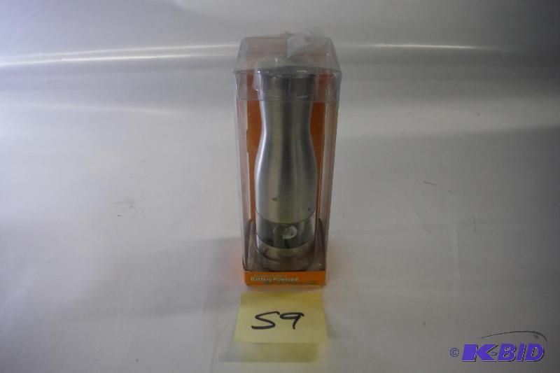 lot 59 image: iTouchless Stainless Steel Battery Powered Salt or Pepper Mill