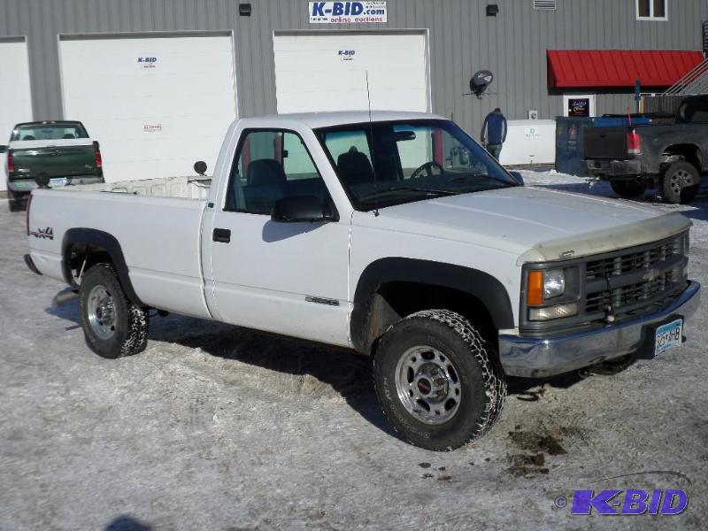 1997 Chevrolet Cheyenne 2500, 5.7Liter V8 Gas...