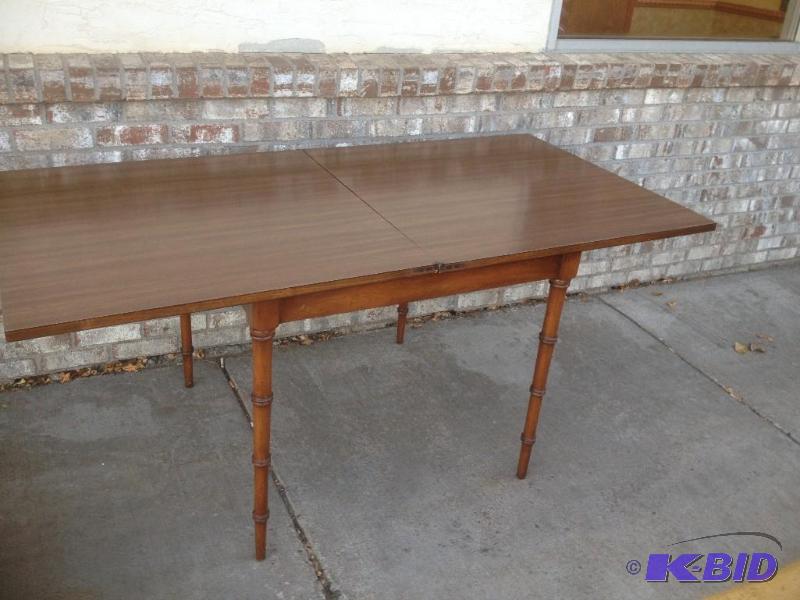 Vintage Barnard Folding Game Table, 32&quot ...