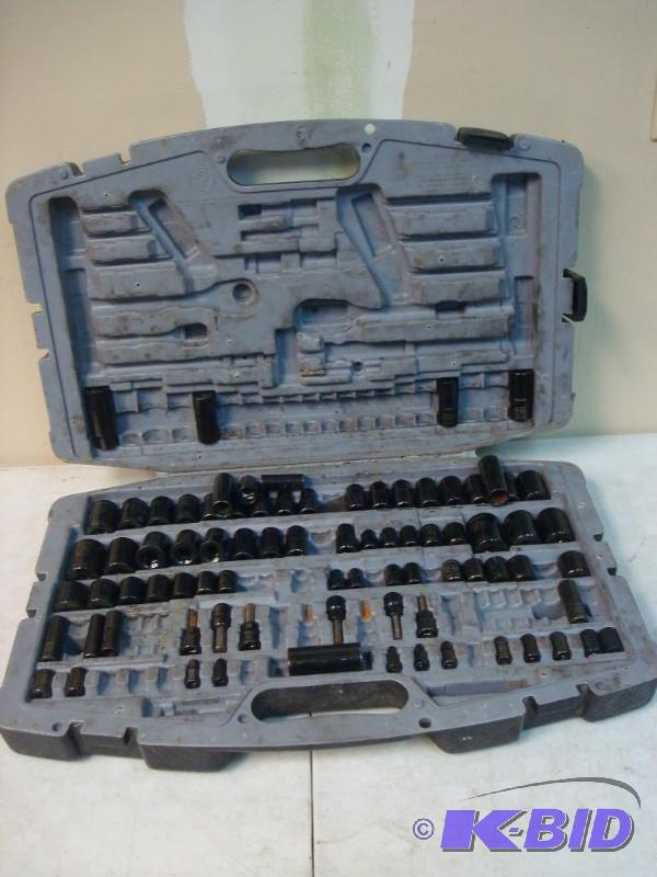 Husky Sockets, Missing Alot...
