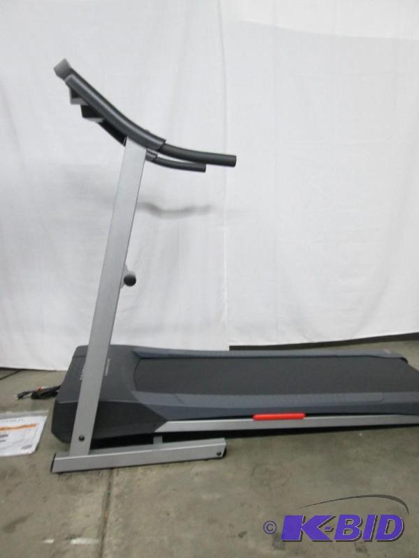 lot 16 image: Weslo Cadence G 5.9 Treadmill