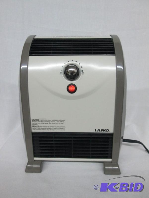 lot 20 image: Lasko Automatic Airflow Space Saving Heater