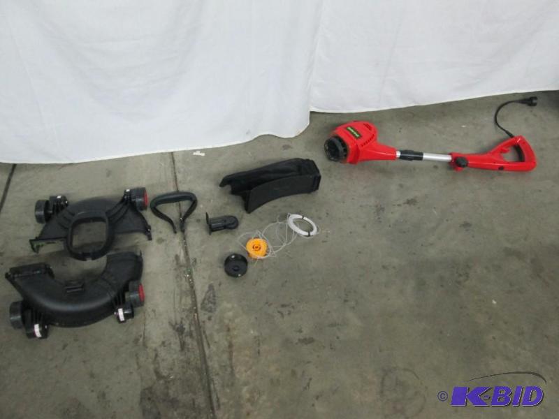 lot 30 image: Master Craft Convertible Electric Trimmer & Edger