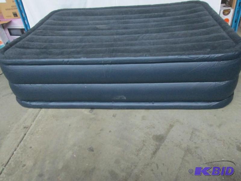 lot 38 image: Intex Queen Raised Airbed
