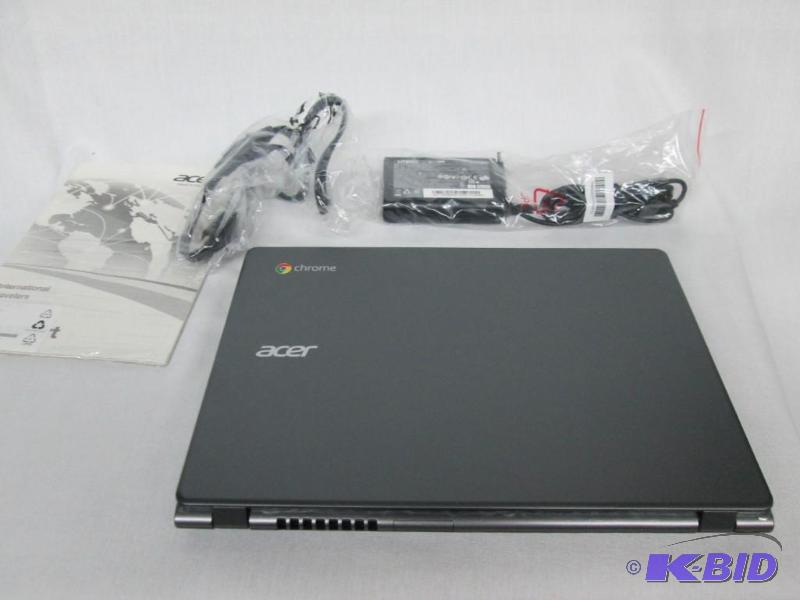 lot 4 image: Acer C7 Chromebook 11.6 32GB Google Chrome Laptop