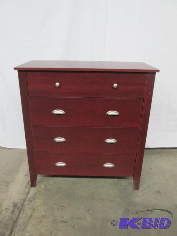 lot 8 image: Alcove 4-Drawer Chest