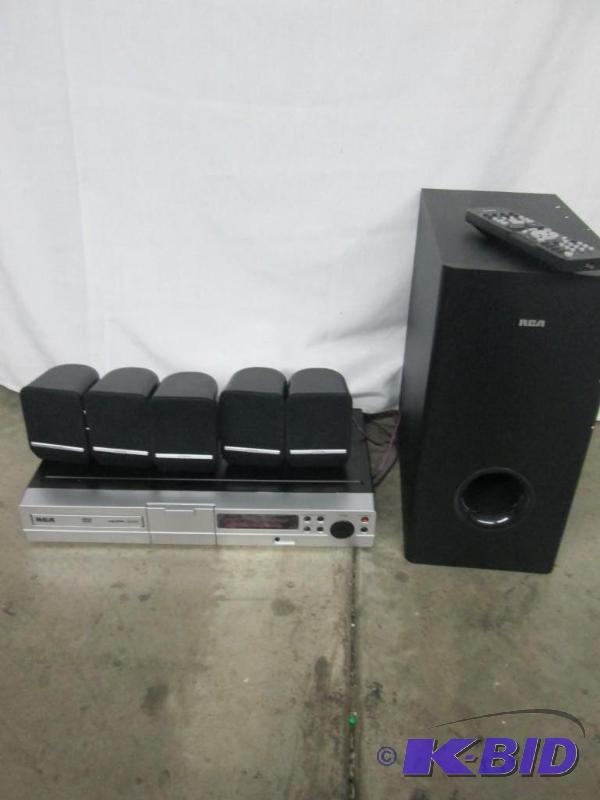 lot 9 image: RCA 1000 Watts DVD Theater w iPhonePadPod Dock