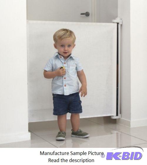 lot 144 image: Perma Childs Safety Retractable Gate - Excell...
