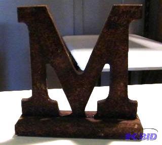 lot 173 image: Letter &quotM" - 8.25 x 2.5 x 8.25"...