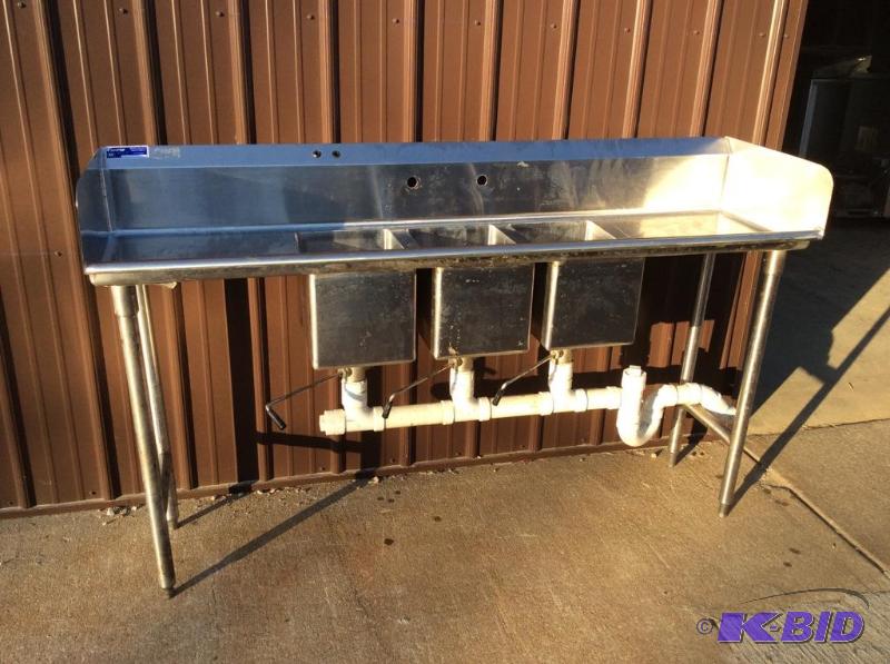 lot 10 image: Stainless Sink