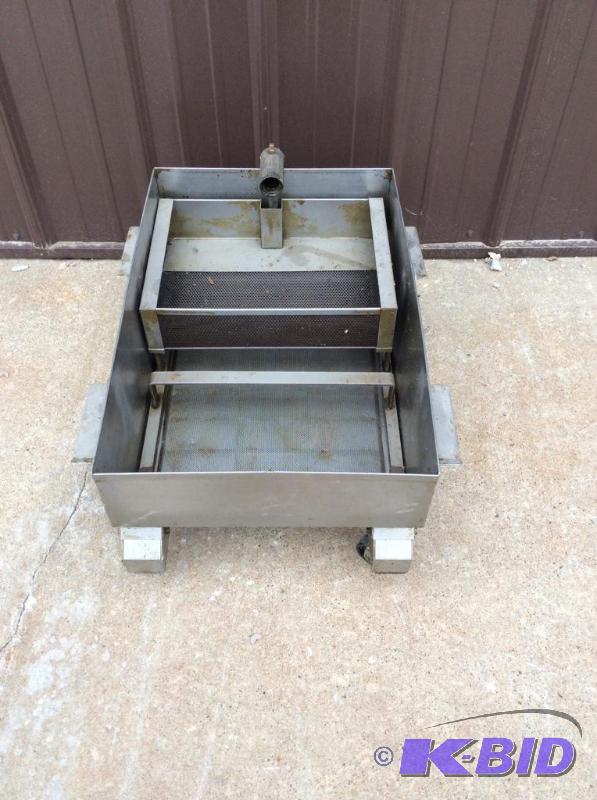 lot 24 image: Grease Filter