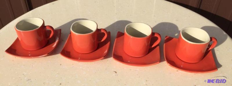 lot 52 image: Tea Cups