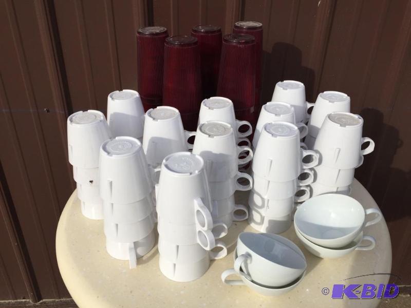 lot 57 image: Cups