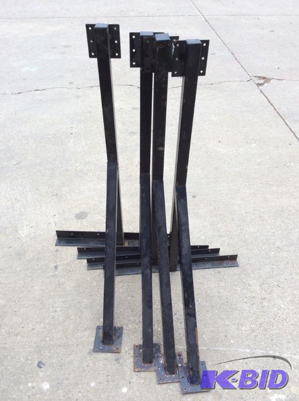 lot 75 image: Table Mounts
