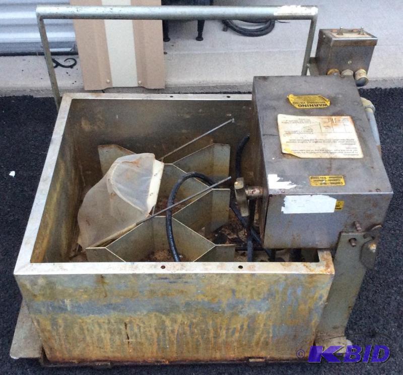 lot 78 image: Grease Filter