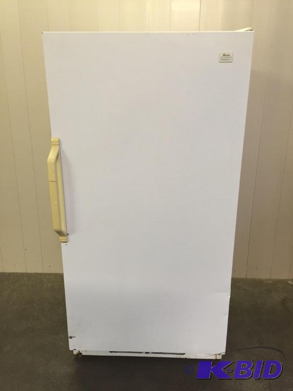 lot 81 image: Freezer