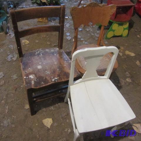 Occasional Chairs