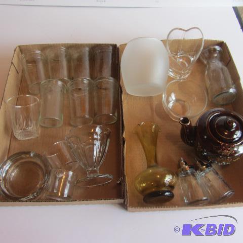Teapot, Shakers, Sundae