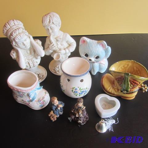 Figurines