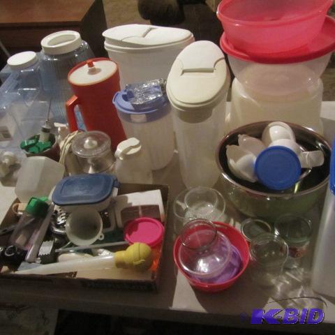 Tupperware, Plastic