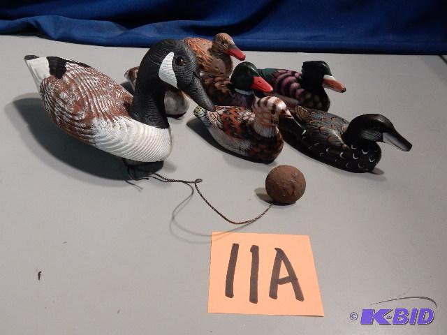 lot 11A image: VEry nice Hand Painted Ducks. 6 smaller, 1 de...