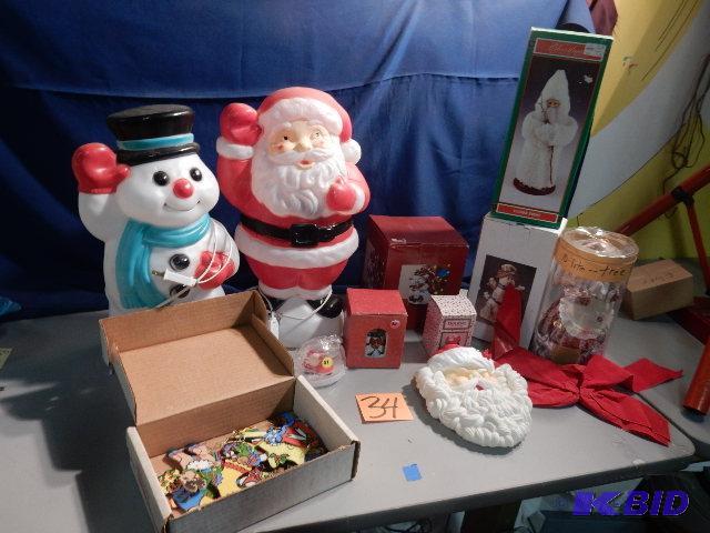 lot 34 image: Enchanted Santa Land, Animated Figure.. Mot...
