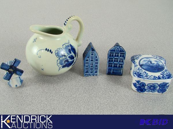Lot of 5 Vintage Delft Items