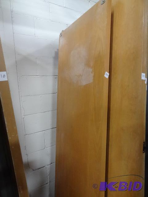 lot 109 image: 24 X 79 Hollow door...