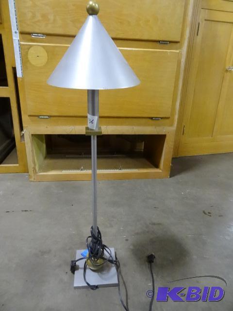 lot 136 image: Metal Decorative Table Lamp 30"...