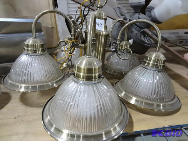 lot 149 image: 5 Bulb Chandelier...
