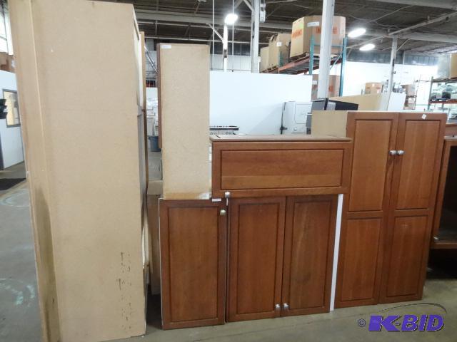 lot 16 image: 9 Piece Kitchen cabinet Set looks to be all U...
