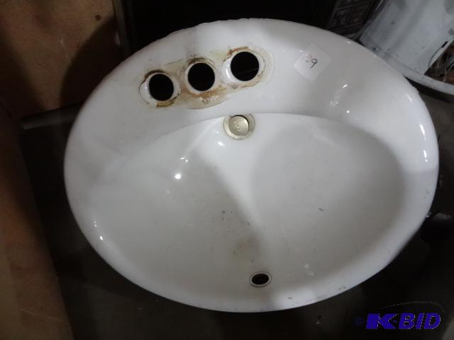 lot 189 image: Cast Iron Oval Sink...