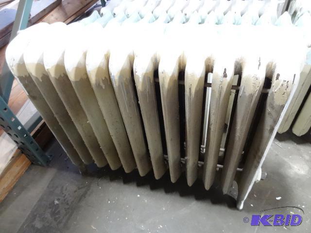 lot 26 image: 12 Fin Cast Iron Radiator 30 X 9X 26...