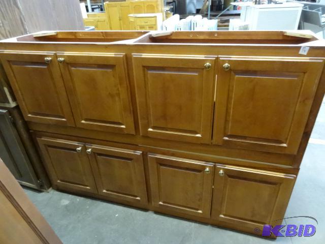 lot 34 image: 2 Upper Cabinets. 4 Door, Both Pieces Indenti...