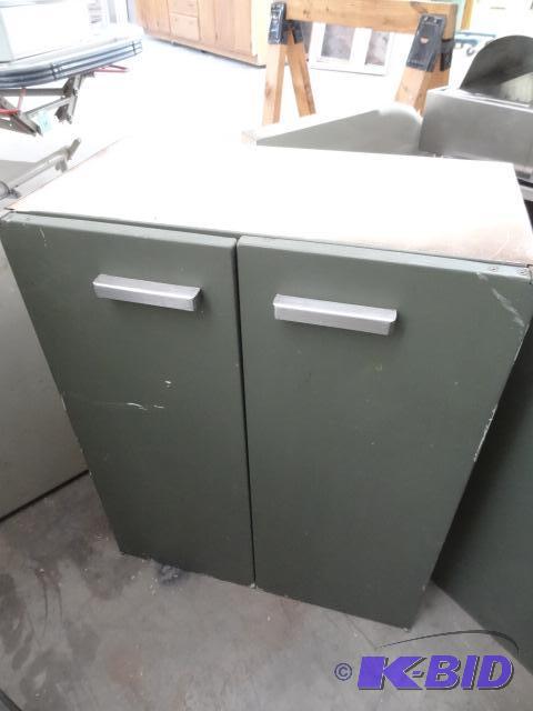 lot 55 image: Metal Wall hanging Cabinet. 24 X 13 X 30. 2 S...