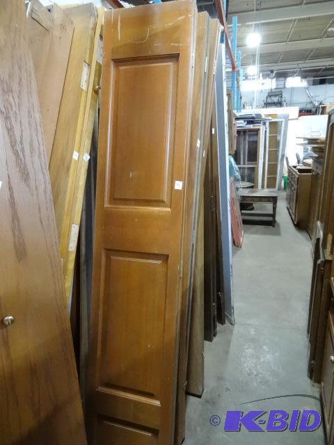 lot 95 image: 30 X 79 Solid 6 Panel Bifold Door...