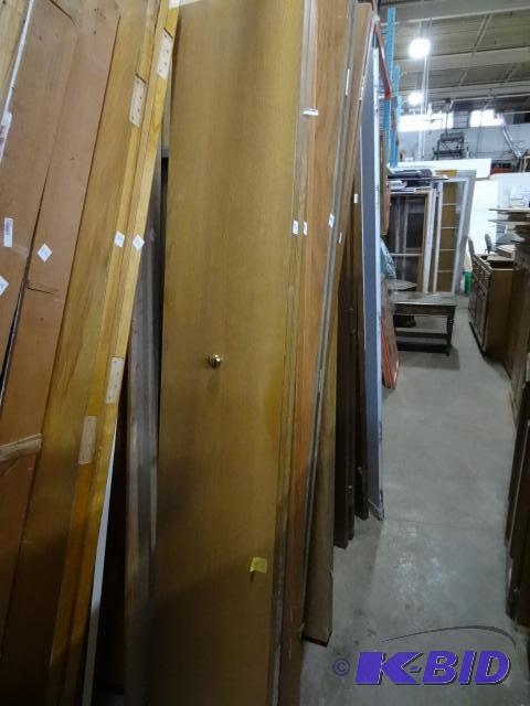 lot 96 image: 30 X 79 Hollow core Bifold Door...