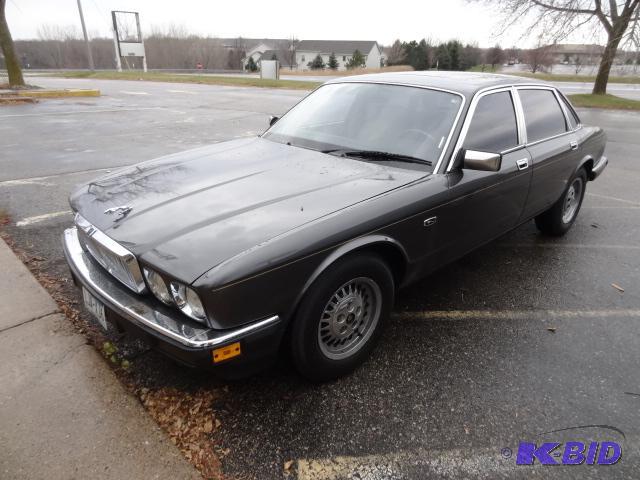 1988 Jaguar XJ6. Arizona Car. Inline 6 219 CI...