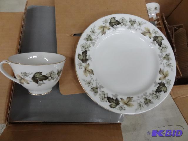 Royal Doulton English Translucent China. 4 Cu...