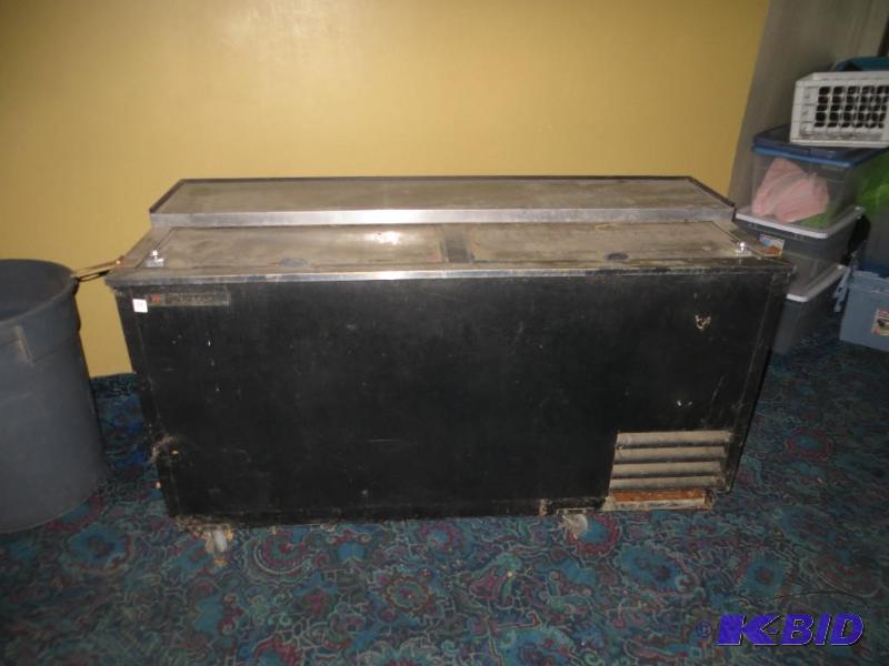 Beer Cooler. Works. 64.5 X 37 X 27...