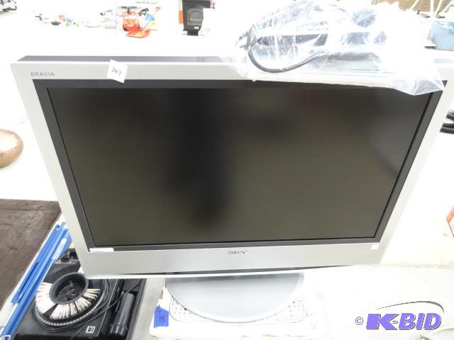 Sony Bravia 31&quot Flat Screen TV, Comes wi...