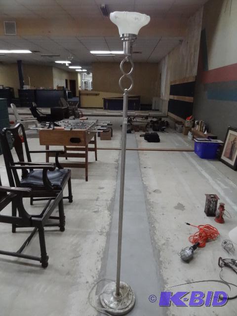 Metal Floor Lamp Globe is Loose...