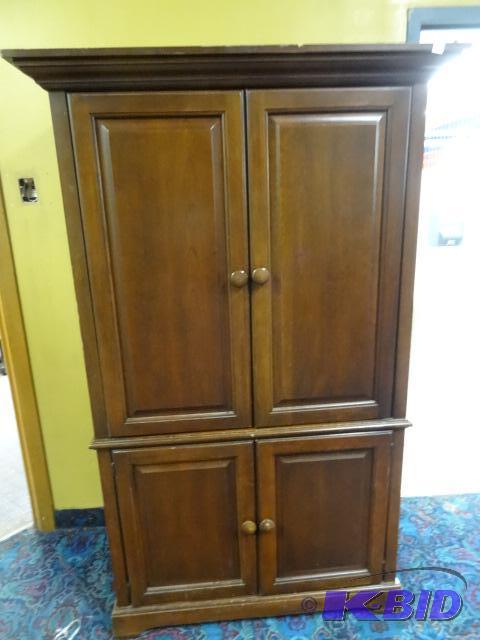 Wood Entertainment Center 2 Slide in Doors on...