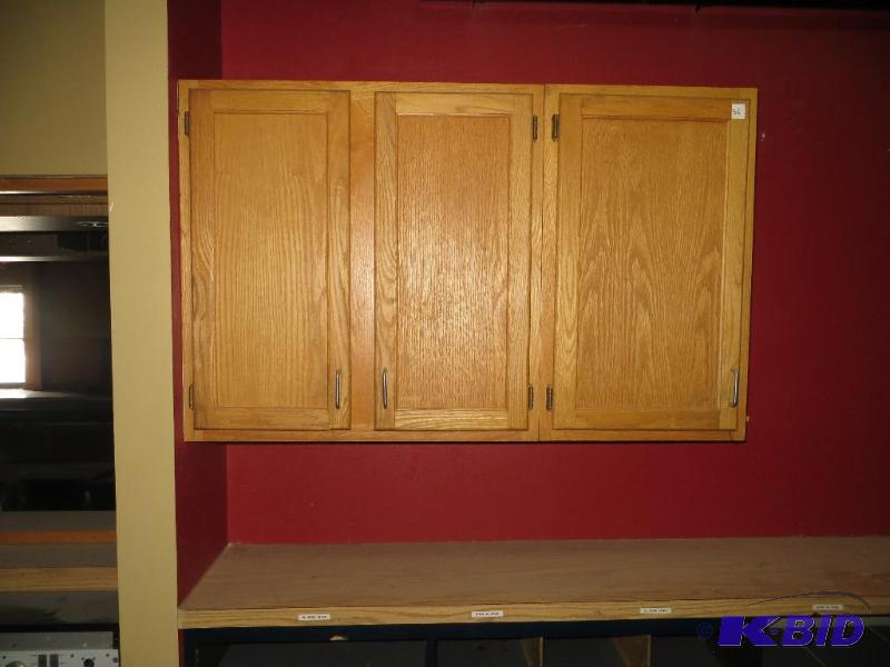 Oak cabinet. 3 door. 40 x 30 x 12...