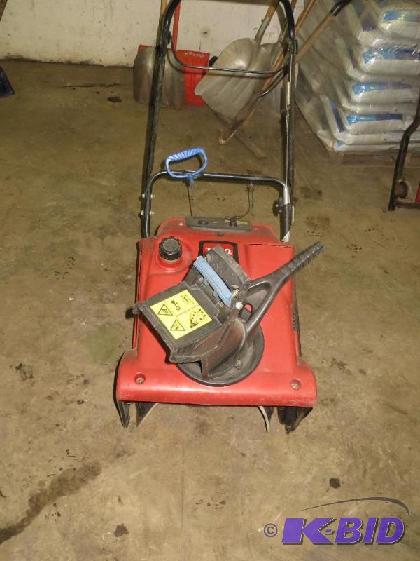 Toto 21&quot Snow Blower....
