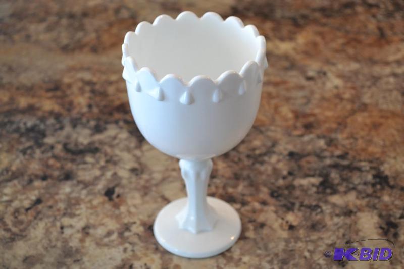 lot 18 image: Milk Glass...