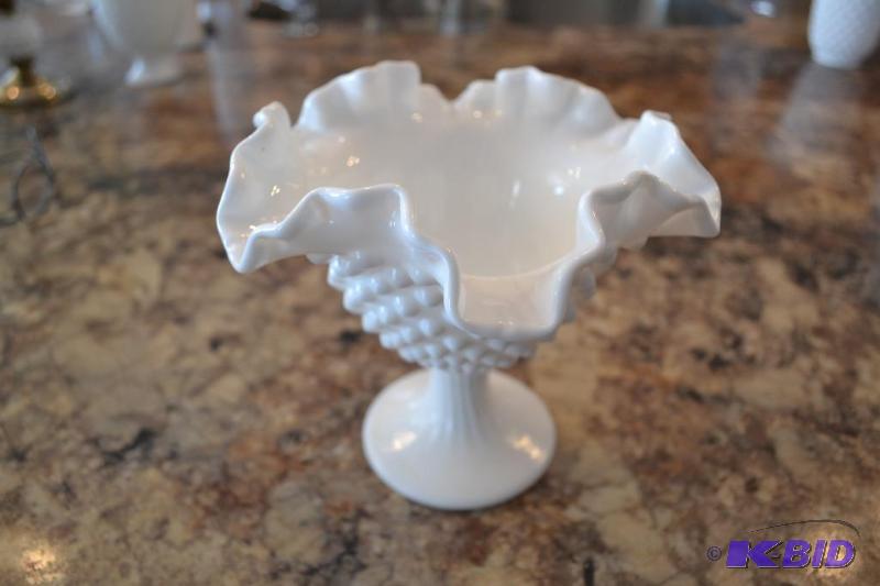 lot 19 image: Milk Glass...