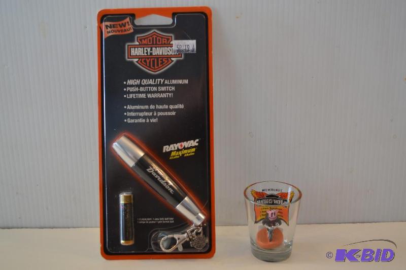 lot 35 image: Harley Davidson Flash light and shot glass  ...