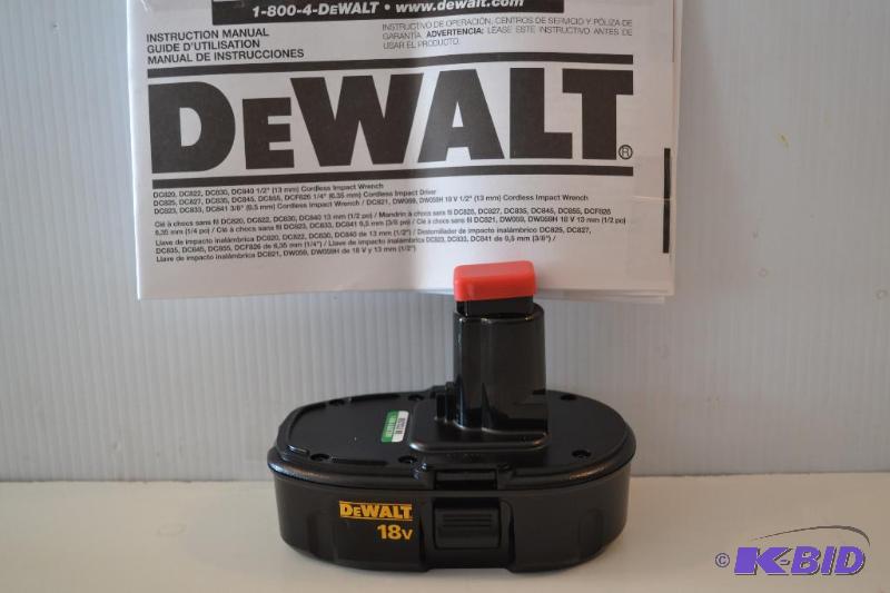 lot 42 image: DeWALT 18V Battery